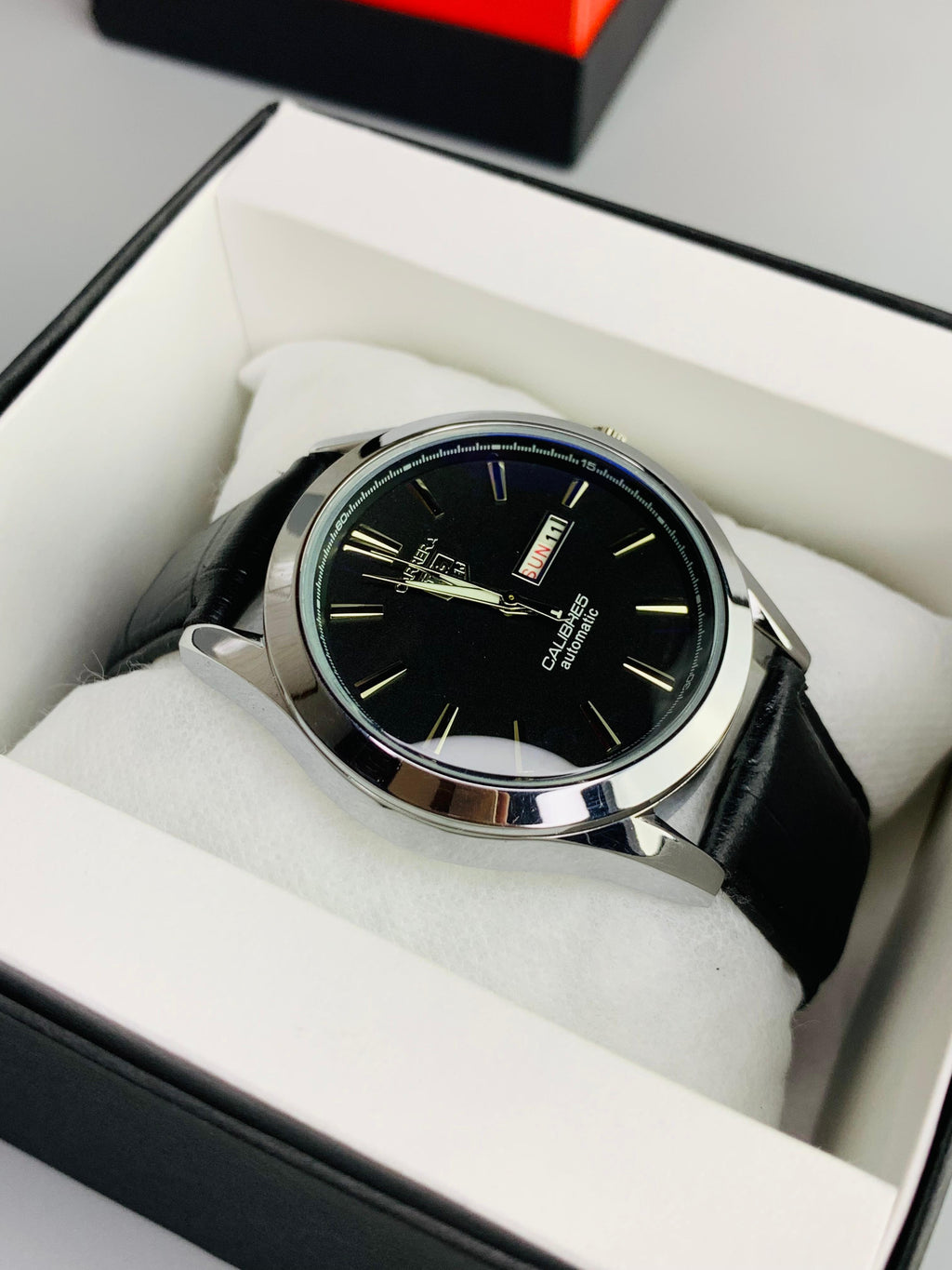 Day & Date Working Leather Strap Watch