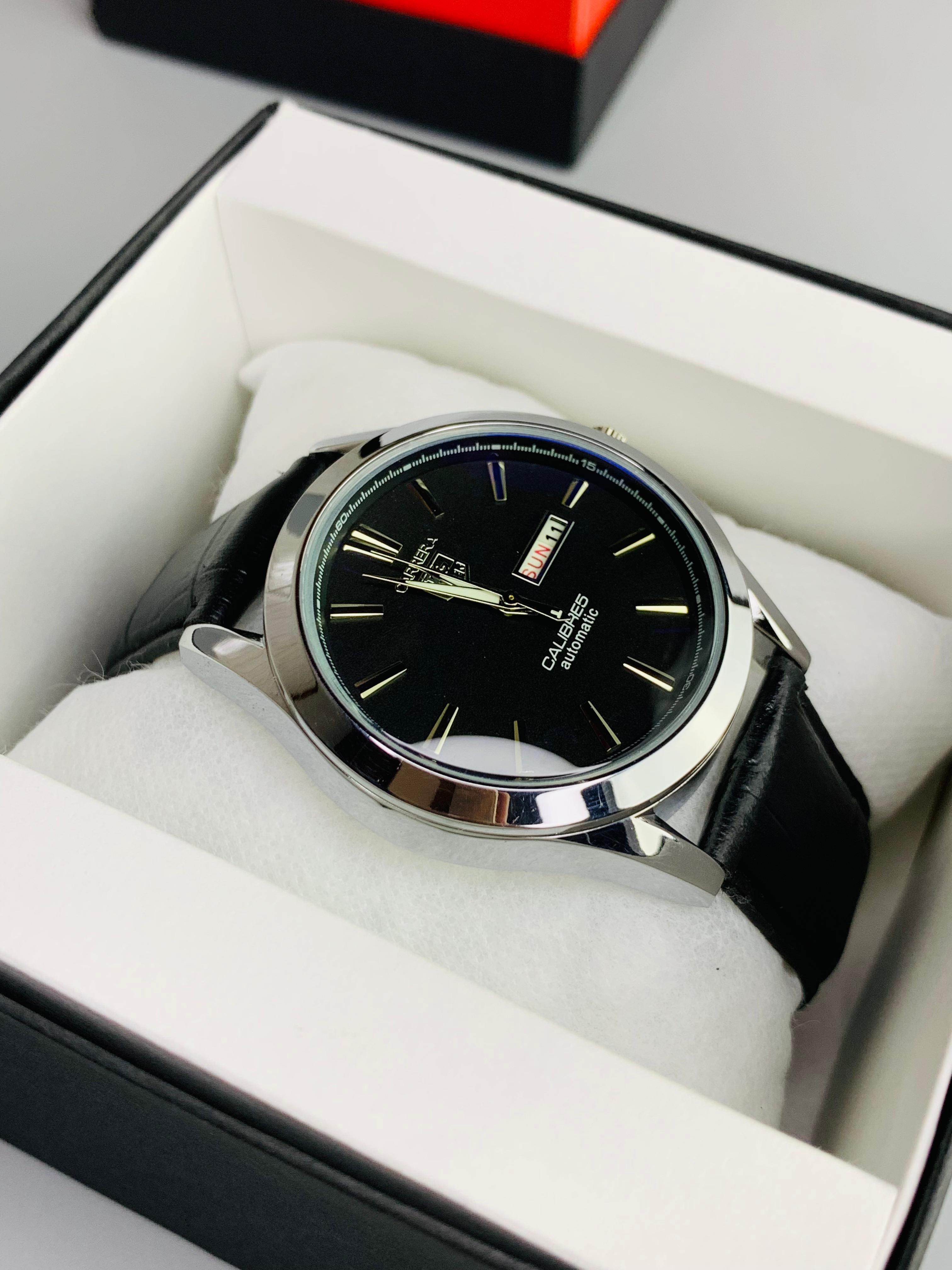 Day & Date Working Leather Strap Watch