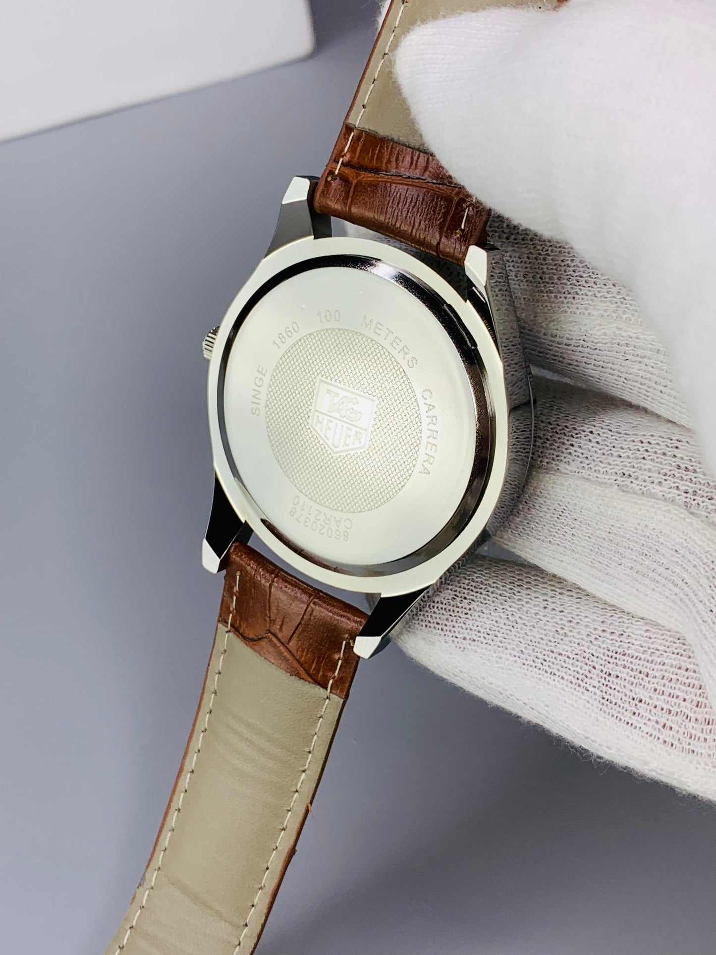 Date & Day working Leather strap Watch