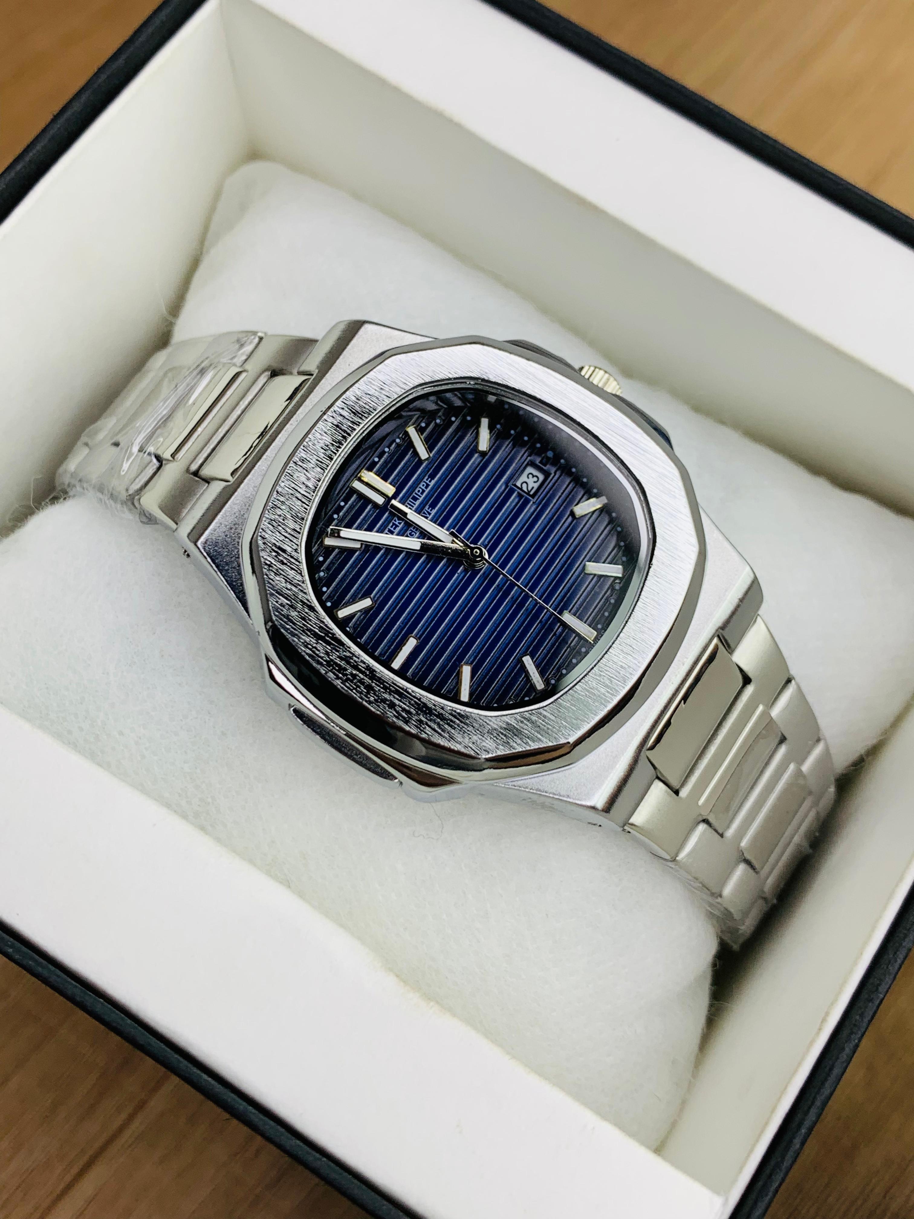 PP Nautilus Model | Silver Blue