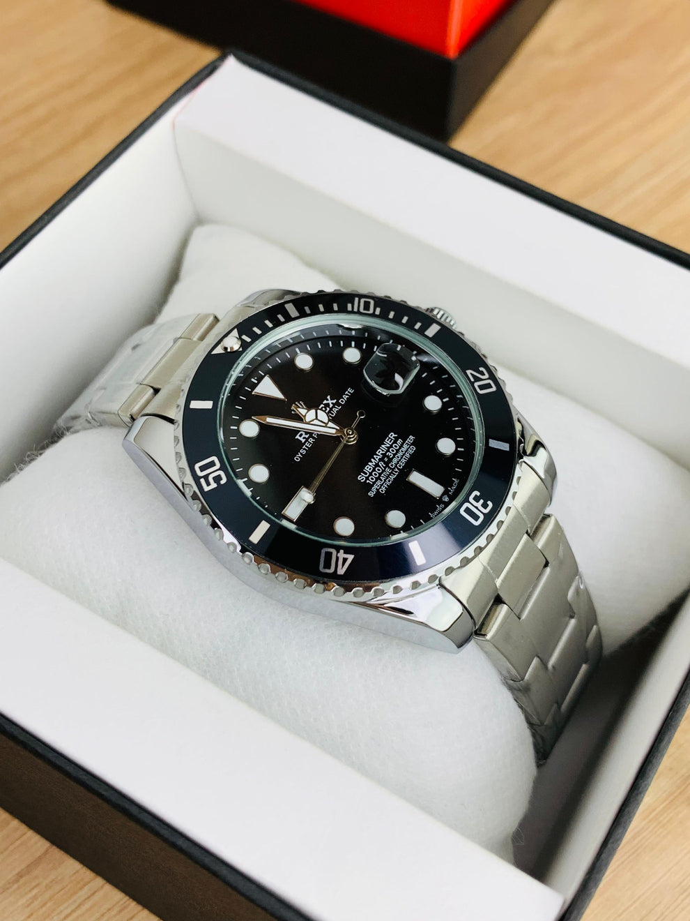 Rotating Bezel Master Lock Watch