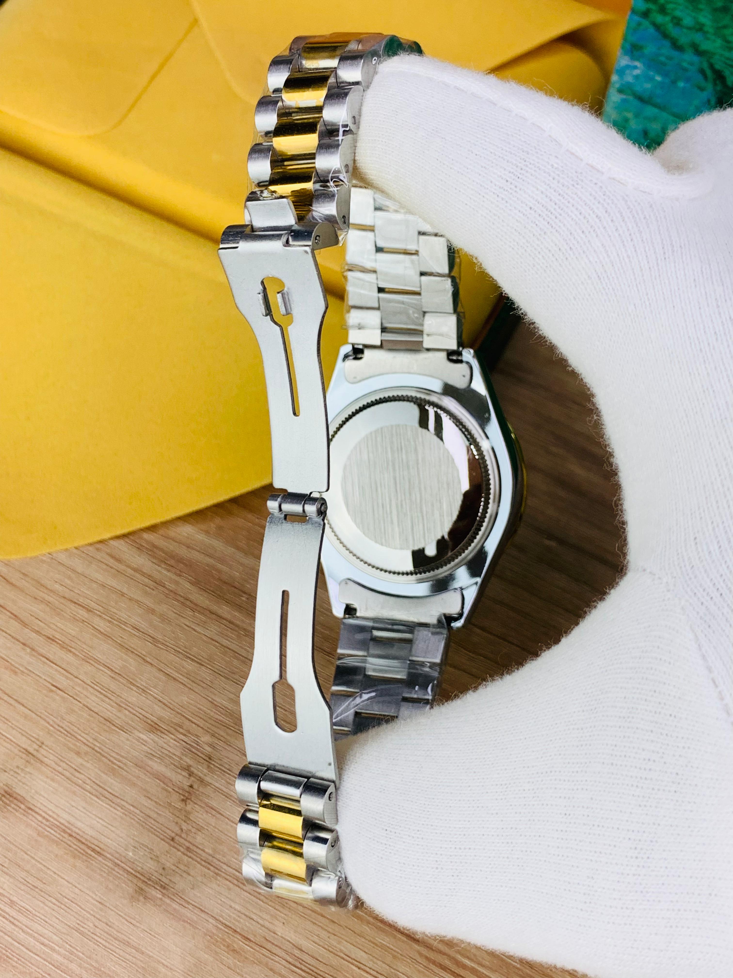 Diamond Embossed Dial Two Tune Model